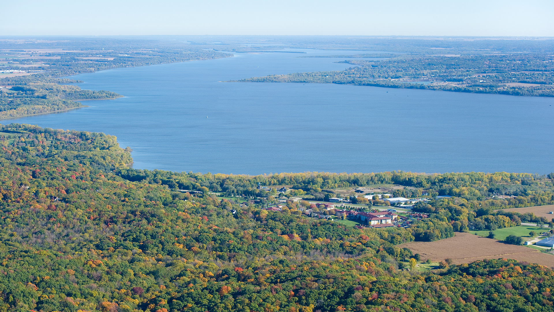 Illinois River Valley