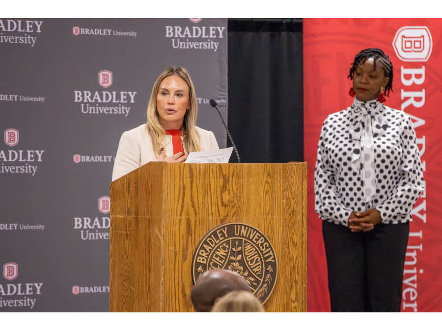 Dr. Natalie LaFranzo '07 at podium